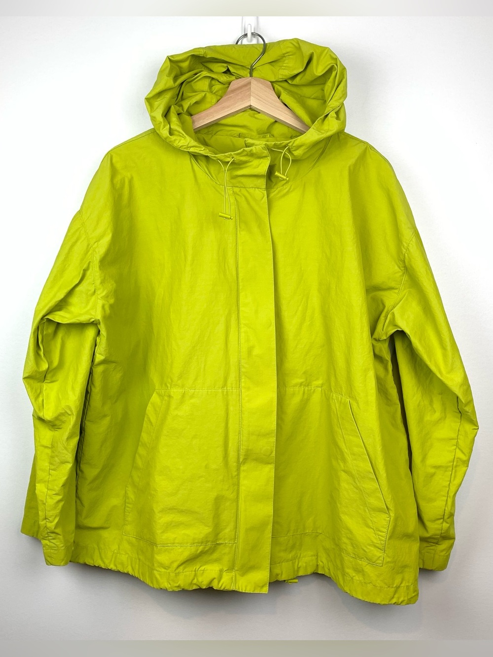 Eileen Fisher Jacket Coat Green Bright Sz Medium Hooded Windbreaker Oversized